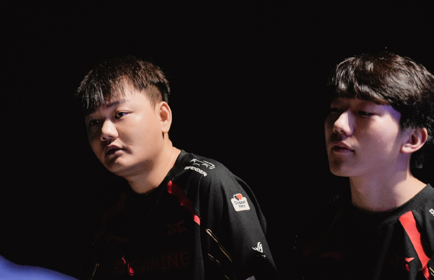 完美竞技-Rookie连续三场比赛得分超过出色防守，DWG挑战极限！的简单介绍